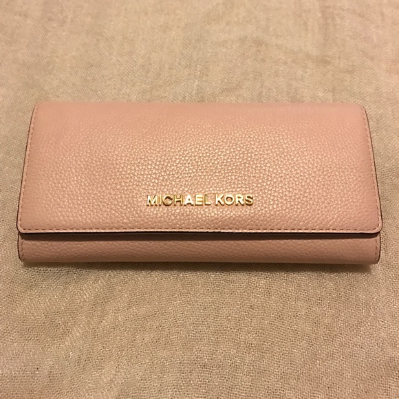 michael kors jet set carryall wallet